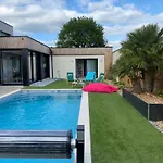 Guest house Lady Jule D Hotes & 3*