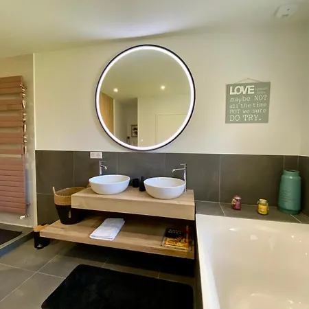 Lady Jule D Hotes & 3* Sainte-Luce-sur-Loire