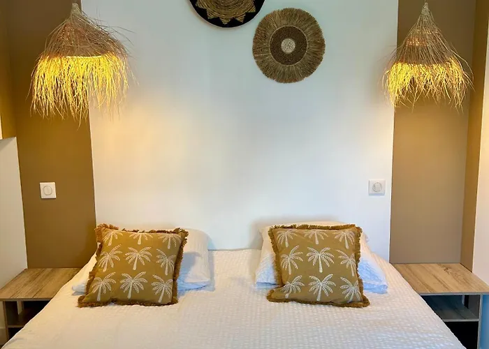 Lady Jule D Hotes & 3*